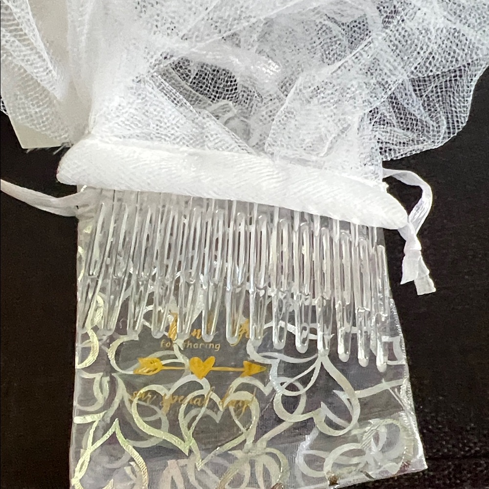 # 0702** White Lace Flower Wedding Tings Basket with Veil. W/ real Wood Cross. - Picture 3 of 17